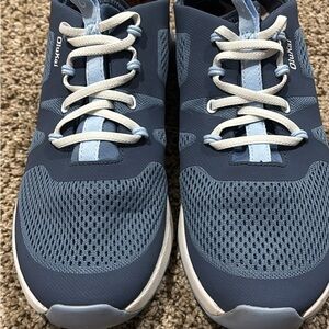 Women's Blue Athletic Shoes Olukai Size 10